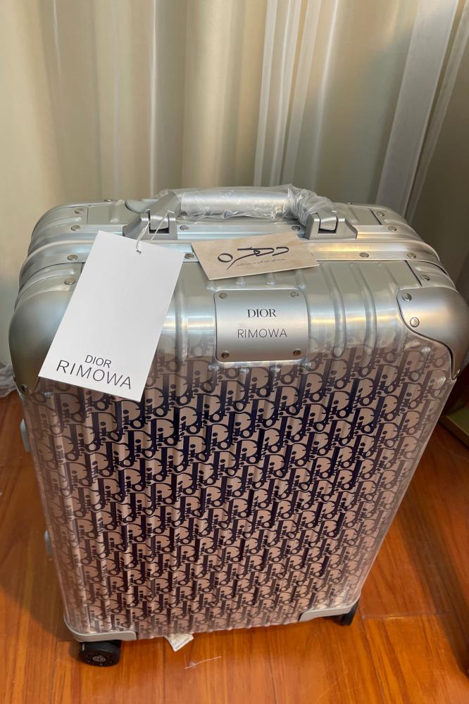حقيبة سفر X RIMOWA من ديور - فضي وكحلي
