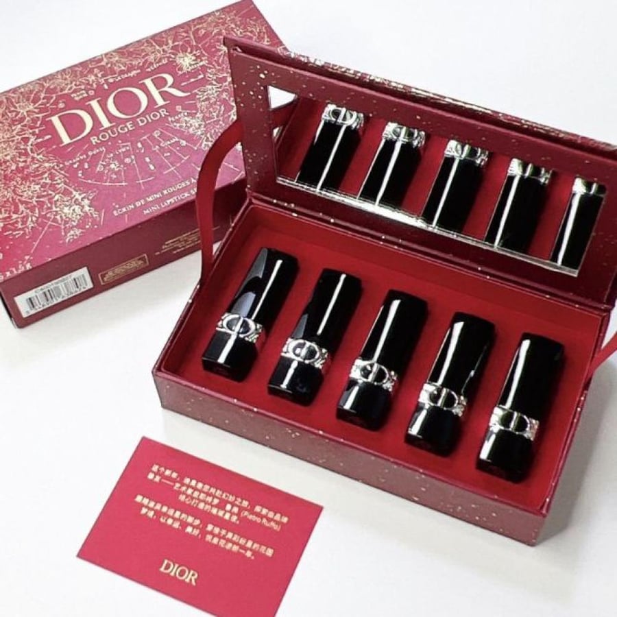 مجموعة مكياج ROUGE DIOR بإصدار محدود من ديور مات