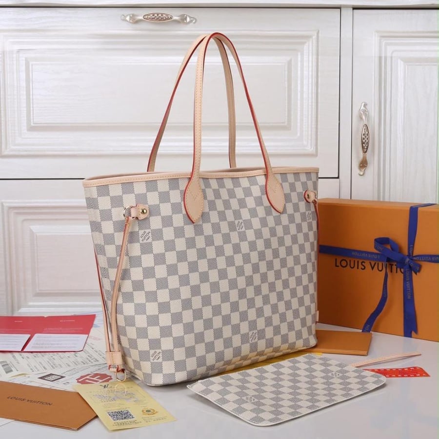 حقيبة لويس فيتون Neverfull MM - بيج