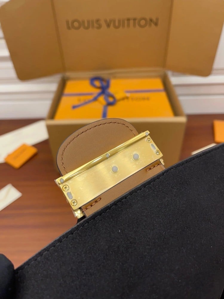 لويس فيتون Mini Dauphine