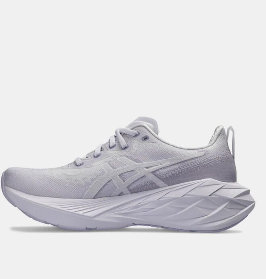ASICS NovaBlast