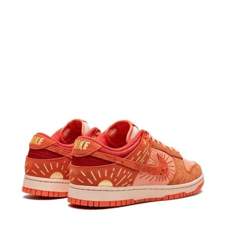 Nike Dunk Low low top