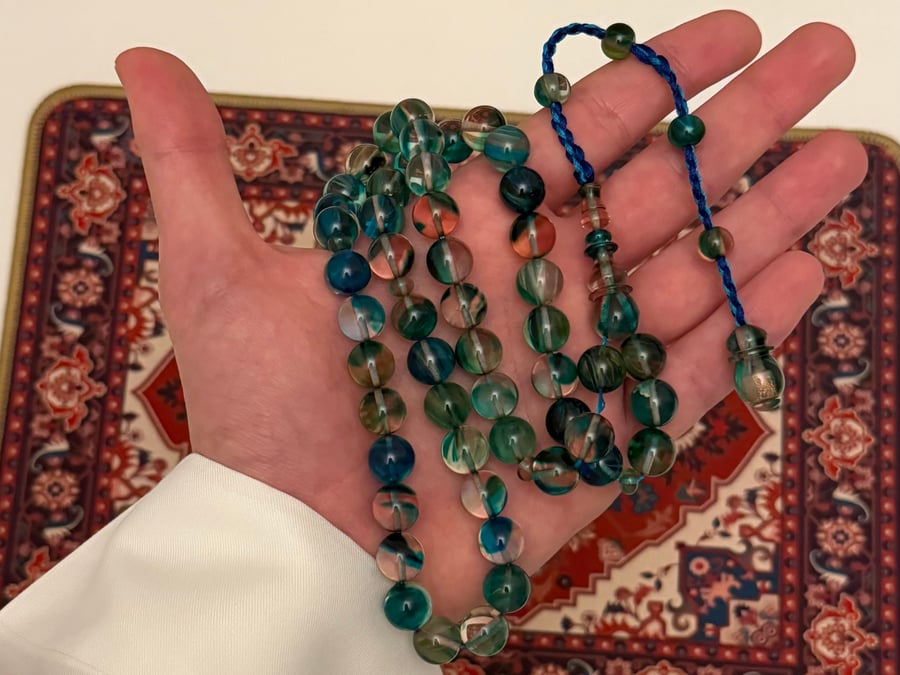 مسباح فاتوران أخضر مموج (العقود)