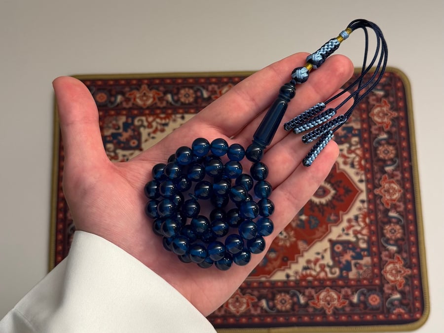 مسباح بكلايت أزرق شفاف