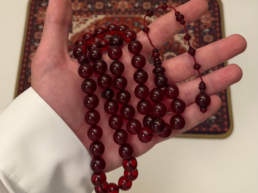 مسباح فاتوران احمر (طقم حزوز)