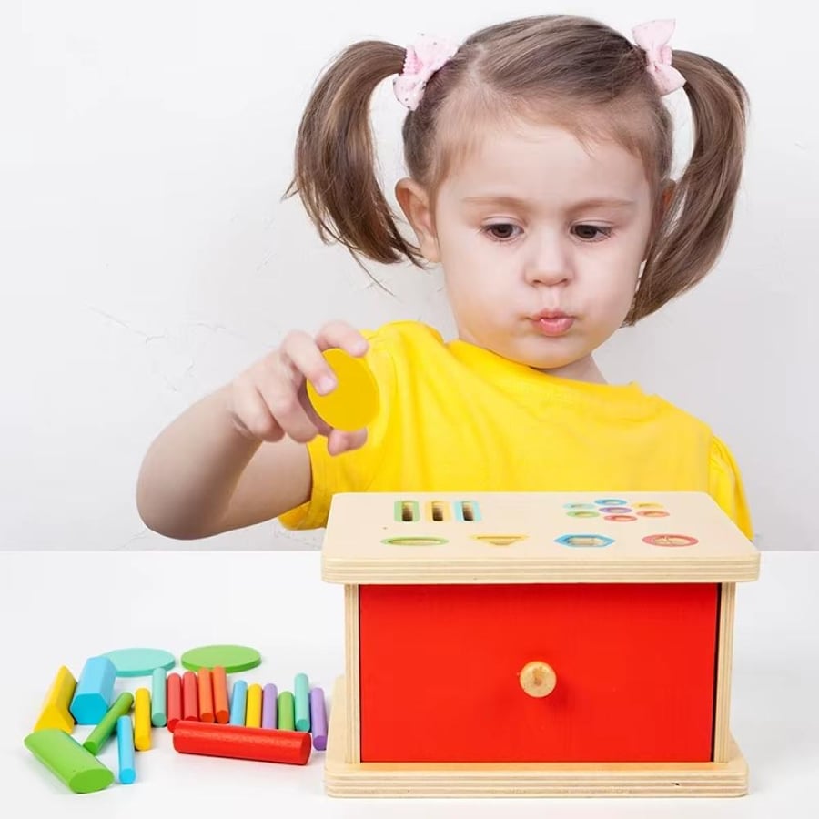 صندوق العملات  بأشكال هندسية