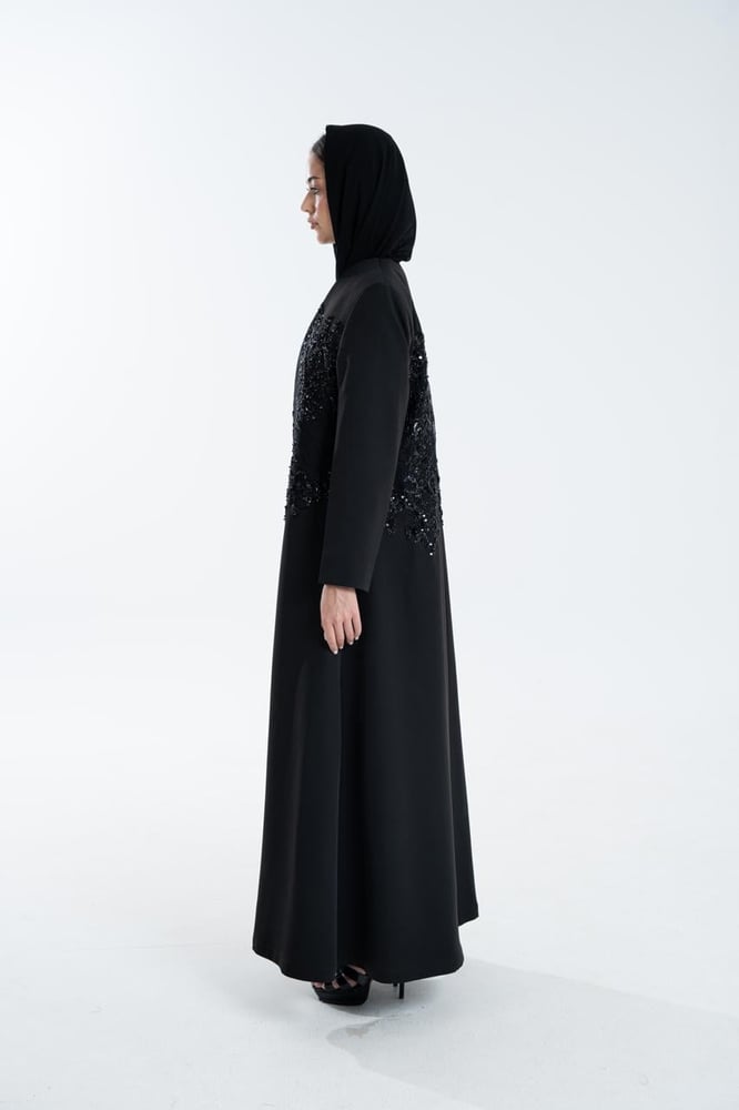 Royal Grace Dark Black