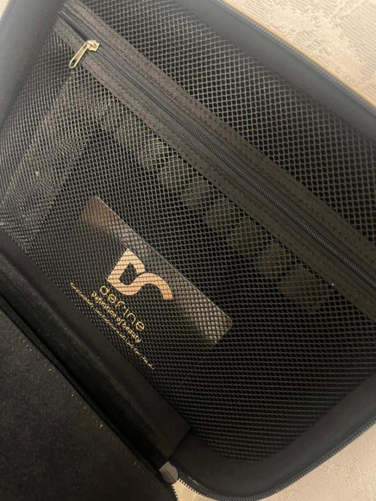 شنطة عطور صغيرة اللون بني فاتح واللون الداخلي اسود- Light brown inside black