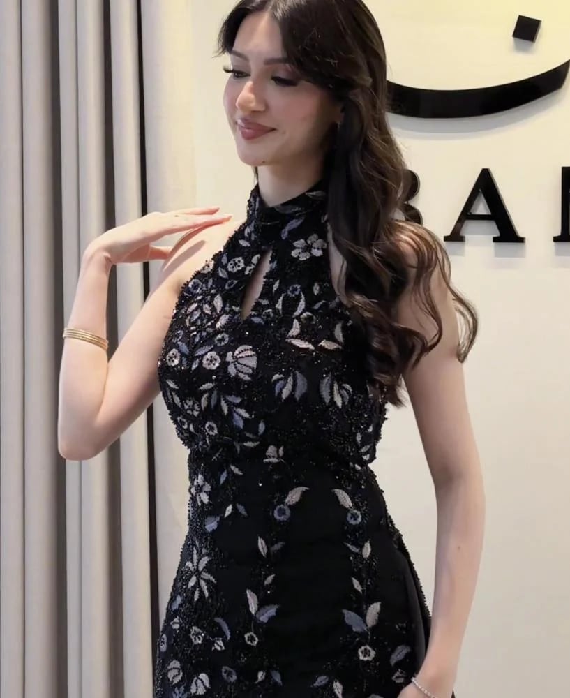 فستان ڤيولا الأسود