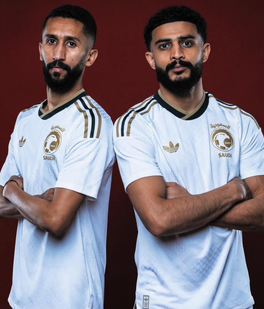 تيشيرت المنتخب السعودي الأبيض 2026