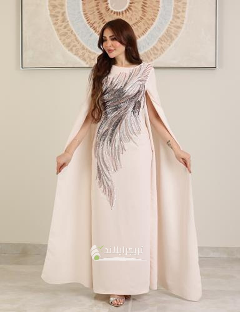 فستان بكلفة