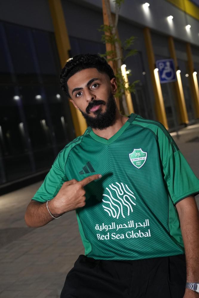 عرض تيشرت الاهلي الاخضر مع 4 هدايا مختلفة