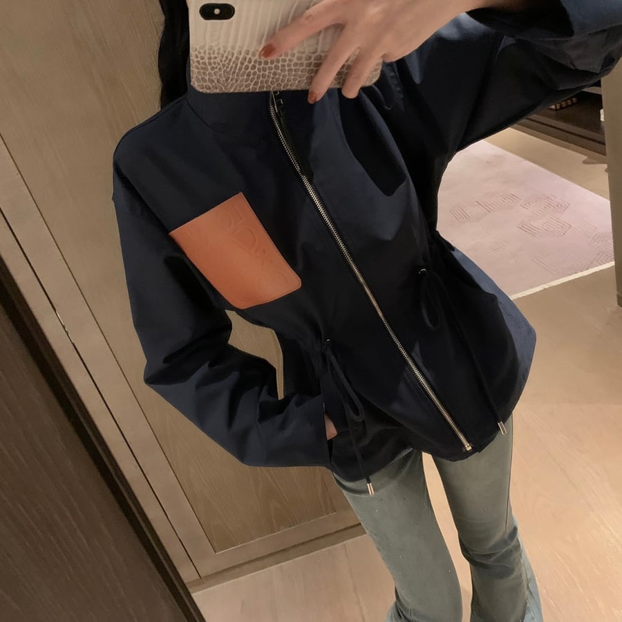 جاكيت Loewe