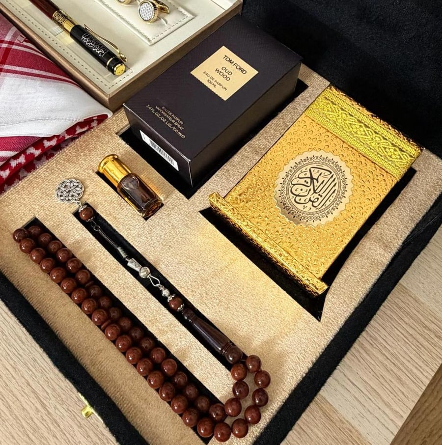 هدايا رجاليه بشت ملكي للمناسبات مع عبارة اهداء حسب الطلب