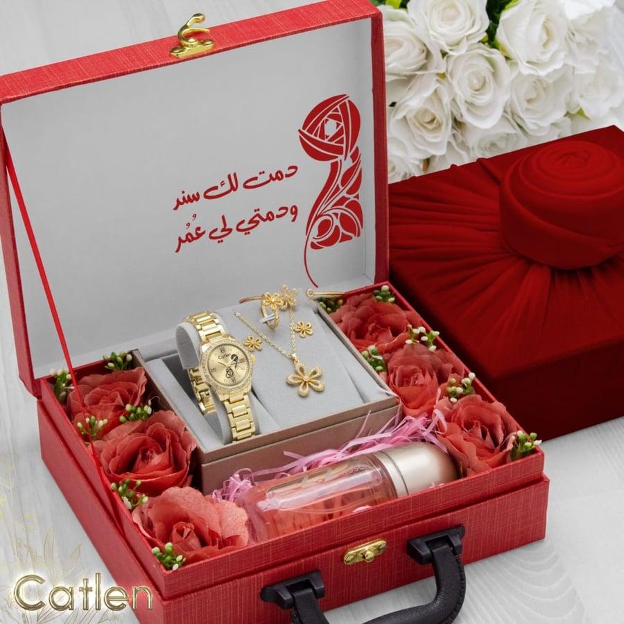 طقم هدايا نسائي ساعه استيل مع اكسسوار وعطر تغليف قماش للبوكس وعبارة اهداء