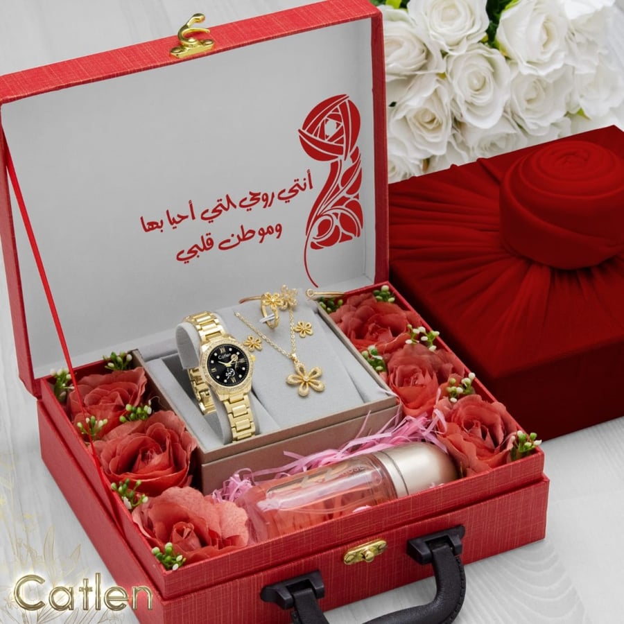 طقم هدايا نسائي ساعه استيل مع اكسسوار وعطر تغليف قماش للبوكس وعبارة اهداء