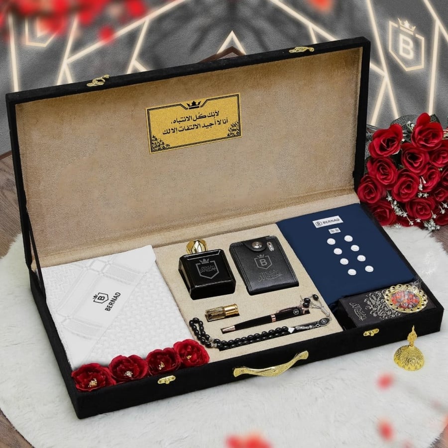 هدايا رجاليه قماش وشماغ وعطر هدايا المناسبات بعبارة اهداء
