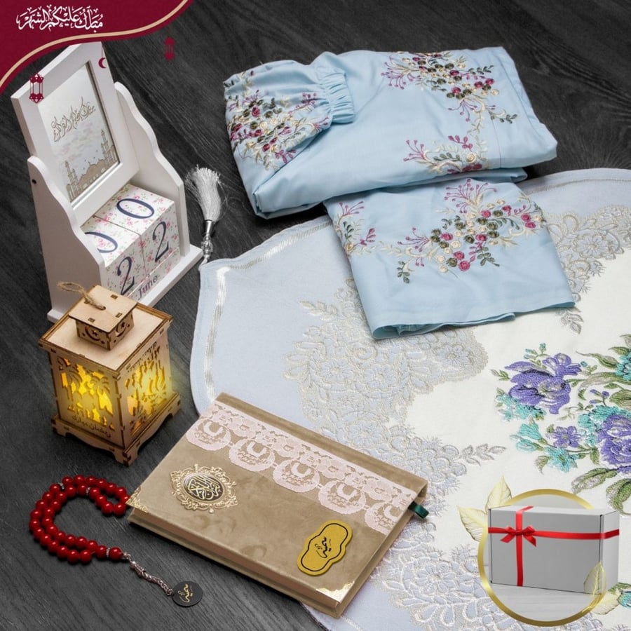 هدايا رمضان بوكس نسائي سجاد وشرشف صلاه كرت اهداء بعبارات مختاره