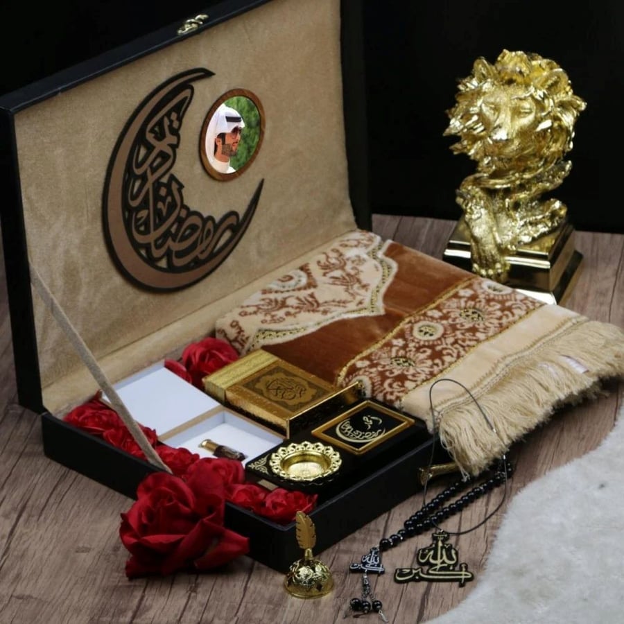 هدايا رمضان بوكس رجالي تصميم حسب الطلب بعبارة اهداء وكتابة الاسم