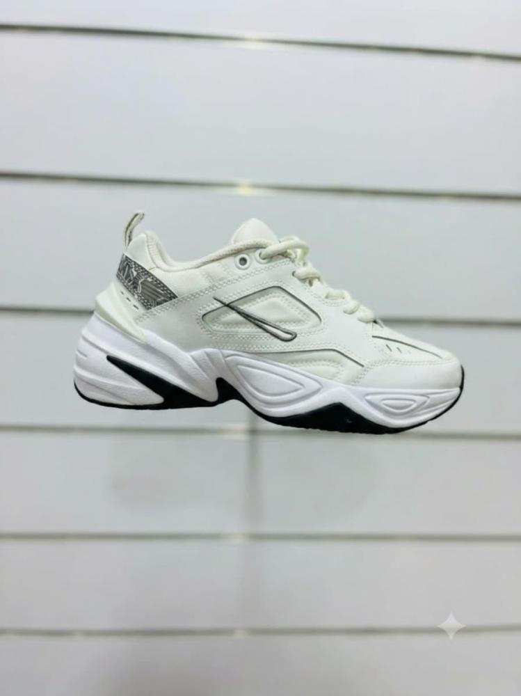 حذاء نسائي من ماركه نايك Nike M2K Tekno