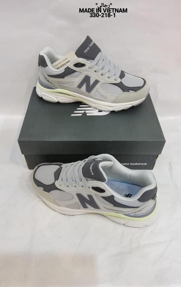 حذاء  من ماركه نيوبلانس 990 الرياضي