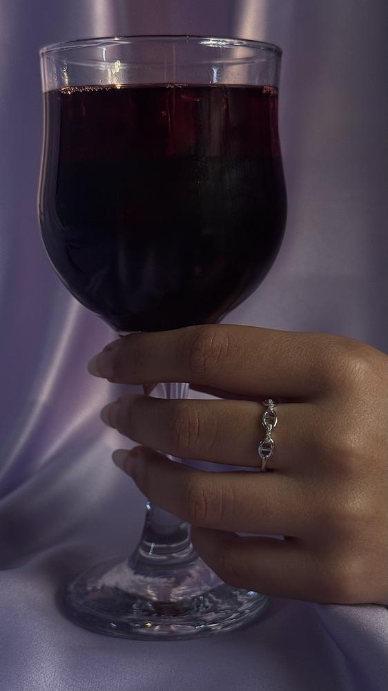 Elegant chain ring