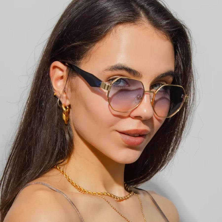 نظارة شمسية عصرية للنساء