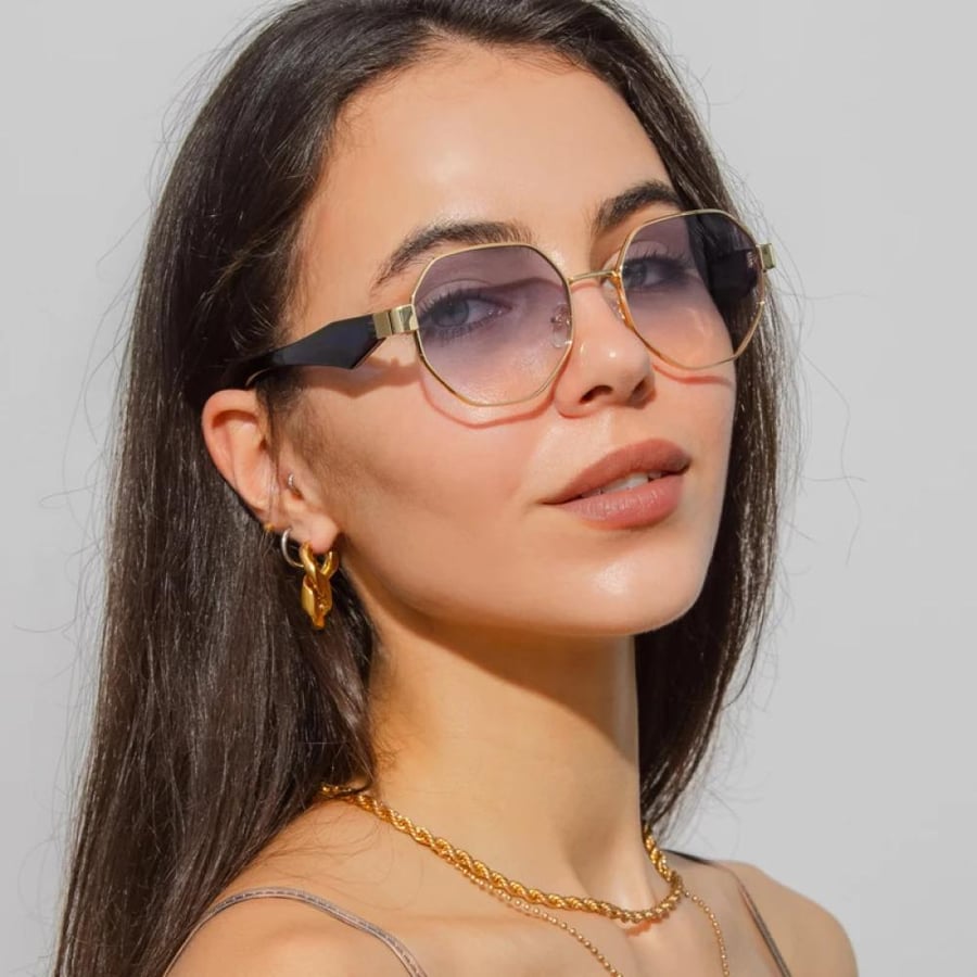 نظارة شمسية عصرية للنساء