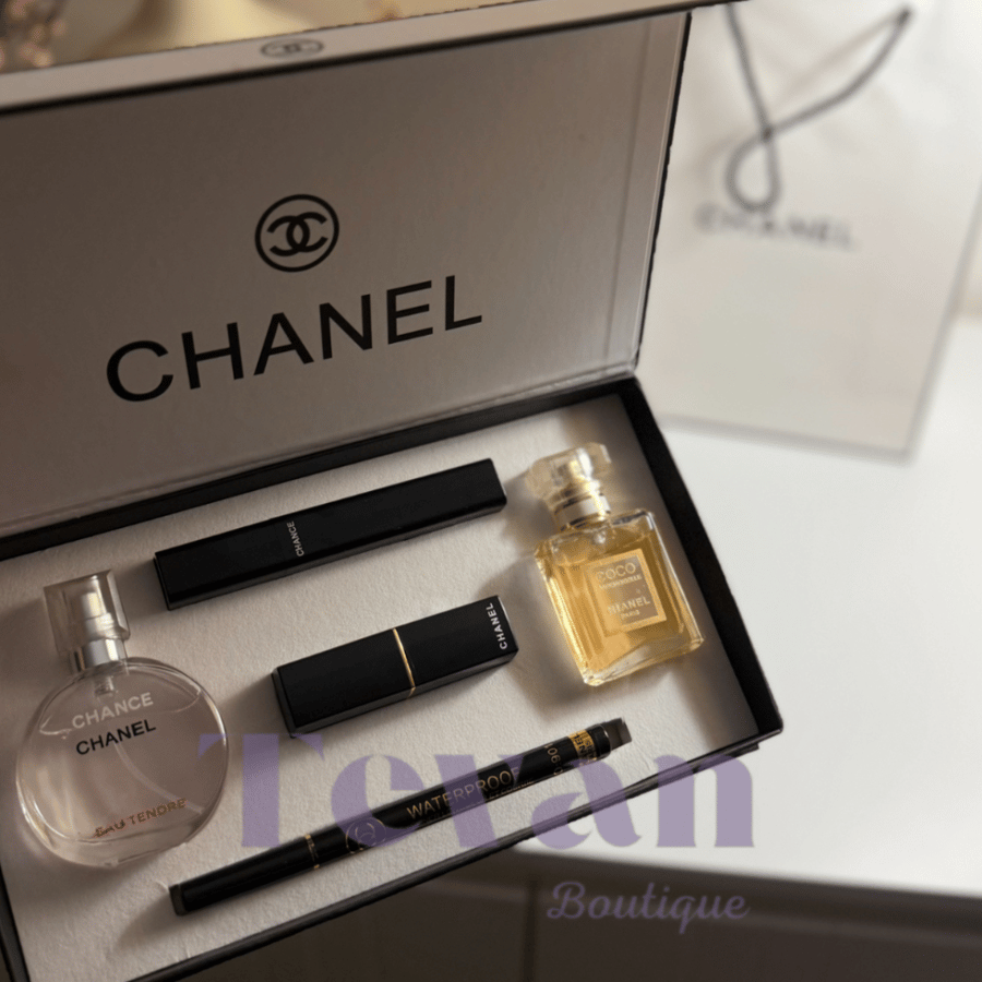 بوكس شانيل عطور ومكياج