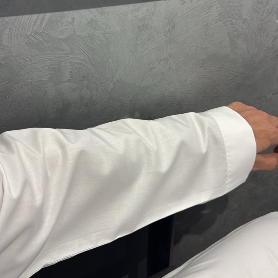 طويق — أبيض كلاسيكي