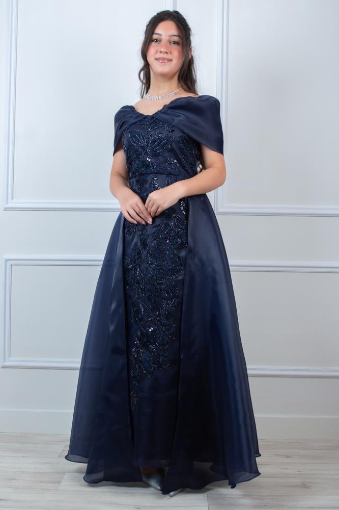 فستان سهرة بناتي كحلي فاخر بتصميم أوب شولدر وتطريز راقٍ