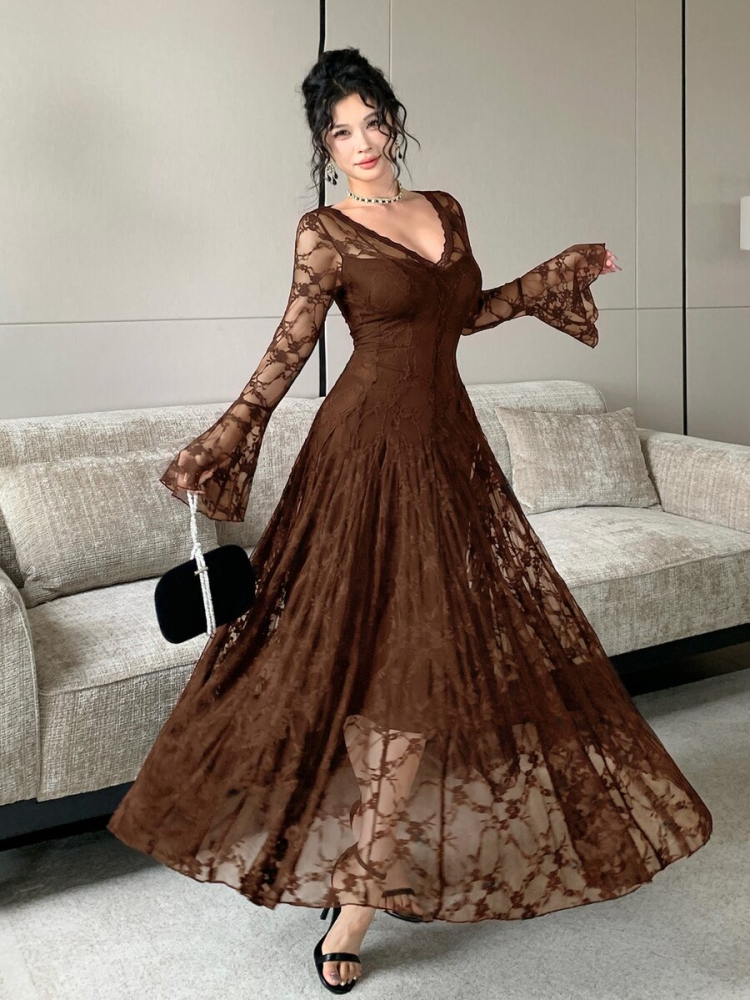 فستان سهرة نسائي أنيق