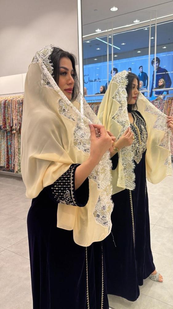 طرح دانتيل مع حرير