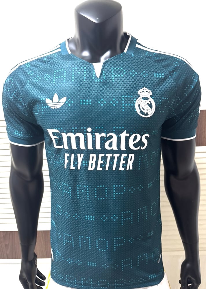 تيشيرت ريال مدريد الثاني 2026-2027 • Real Madrid Jersey