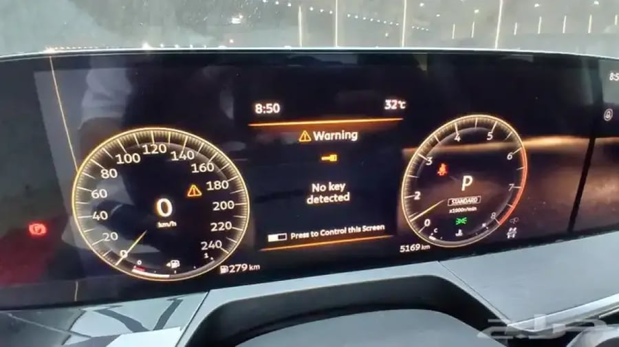 انفينتيQX80 2025 سنسوري-عداد5000-المانع-داخل اسود(بنزين)3.5T