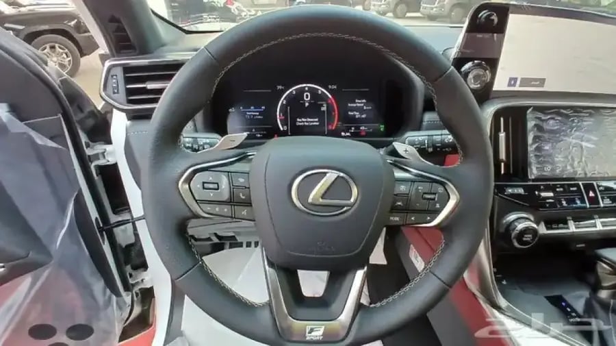 لكزسLX600 اف سبورت 2026 سعودي -صادر لوحه (بنزين )3.5TT