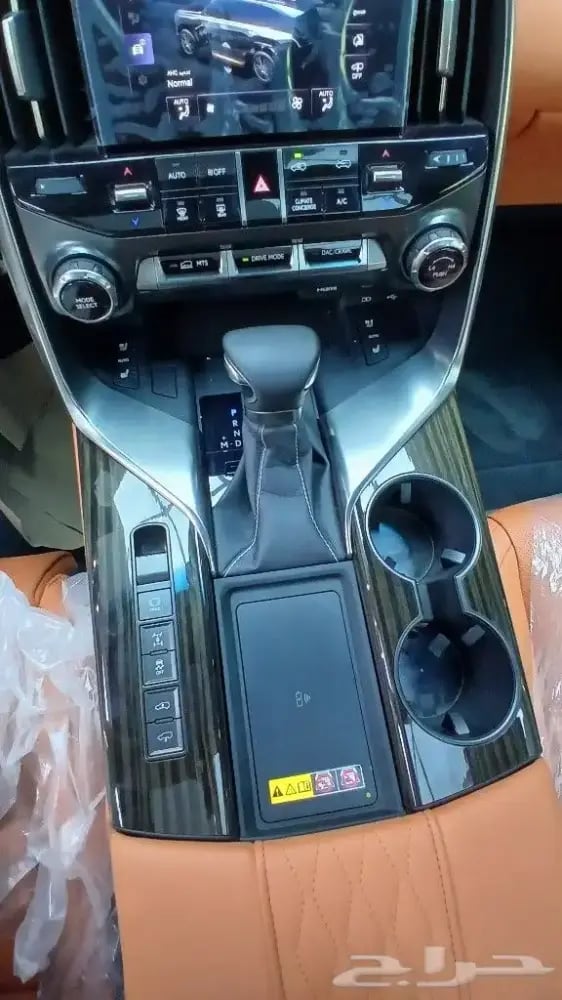 لكزس LX600 VIP 2026 خليجي-مساج-داخل جملي (بنزين)3.5TT