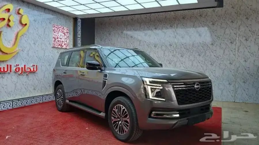 نيسان باترول2026بلاتينيوم تنفس طبيعي-داخل احمر(بنزين)3.8L
