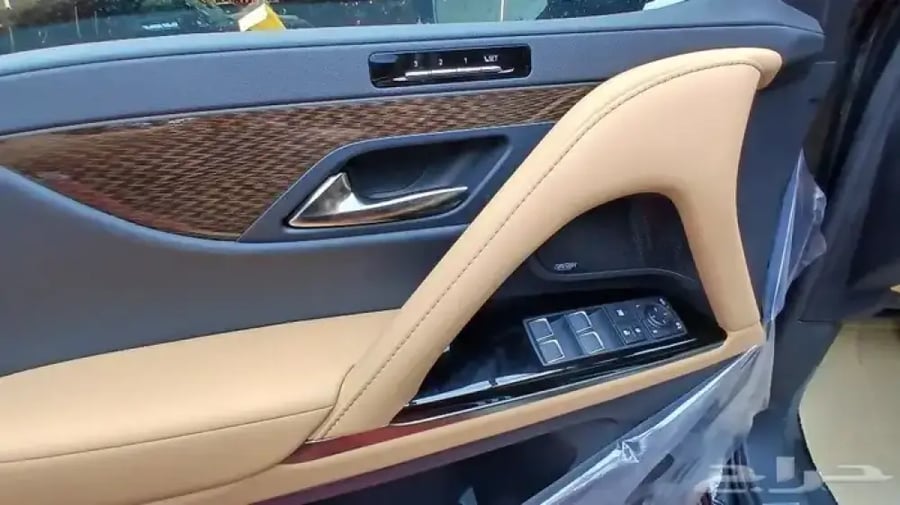 لكزسLX600BB 2026 سعودي -صادر لوحه-داخل جملي(بنزين)3.5TT