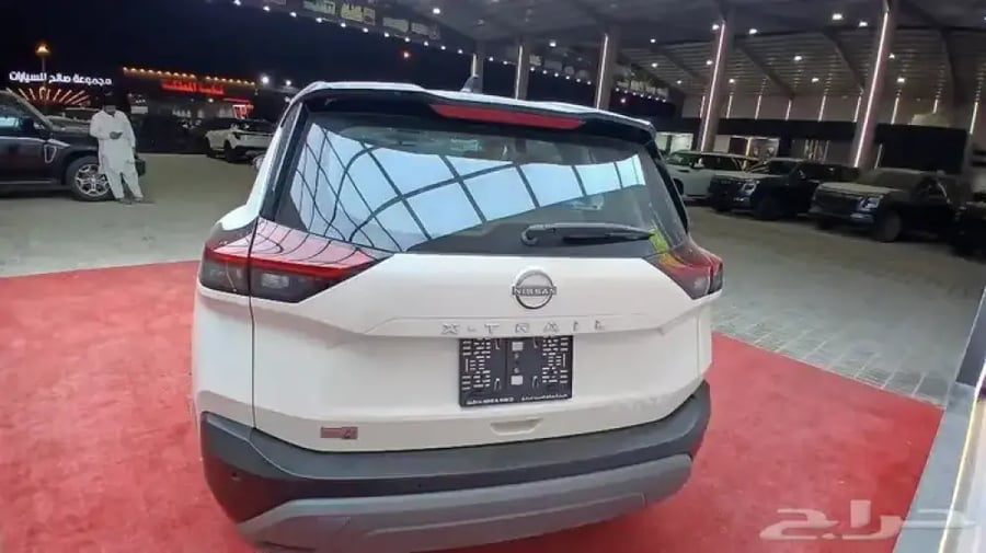 نيسان اكستريل 2026 ستاندر-خليجي-سقف اسود(بنزين)2.5L