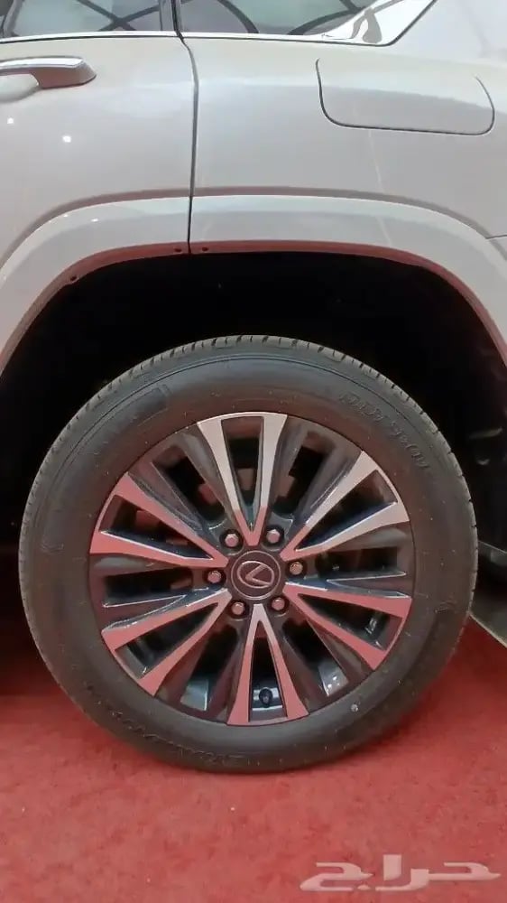 لكزسLX600AA 2026خليجي -داخل اوف ويت-رادار(بنزين)3.5TT