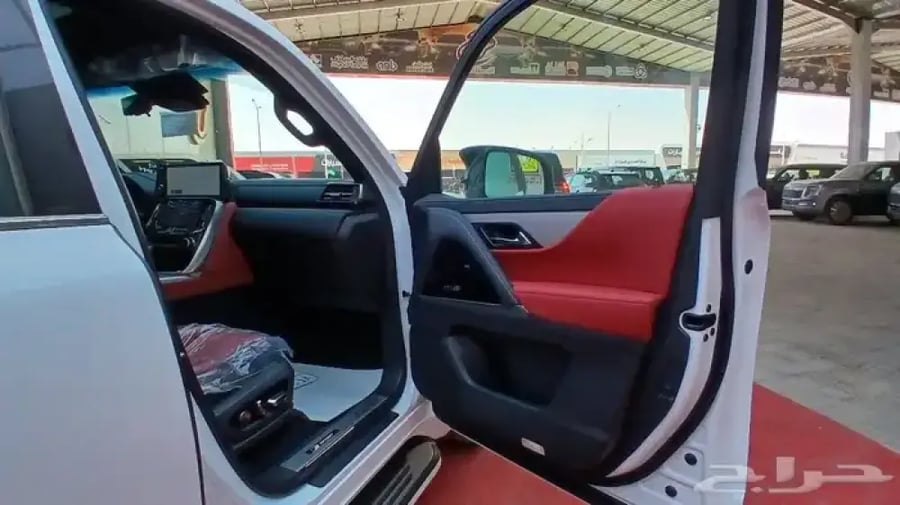 لكزسLX600 اف سبورت 2026 سعودي -صادر لوحه (بنزين )3.5TT