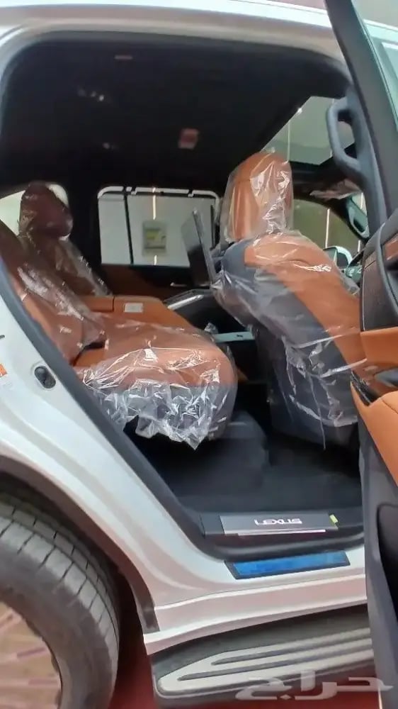 لكزس LX600 VIP 2026 خليجي-مساج-داخل جملي (بنزين)3.5TT
