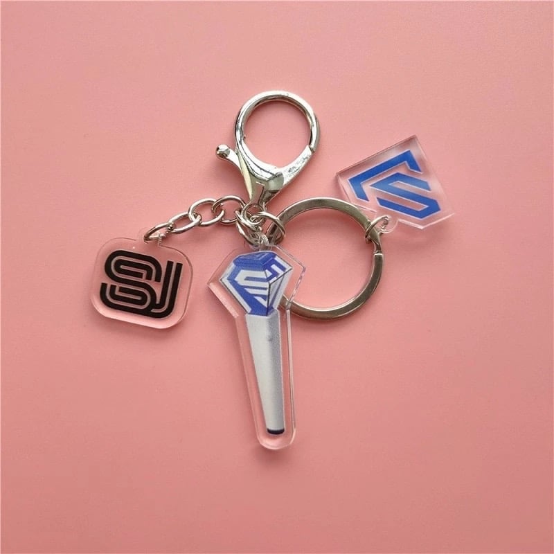 ميدالية سوبر جونيور Super Junior Keychain