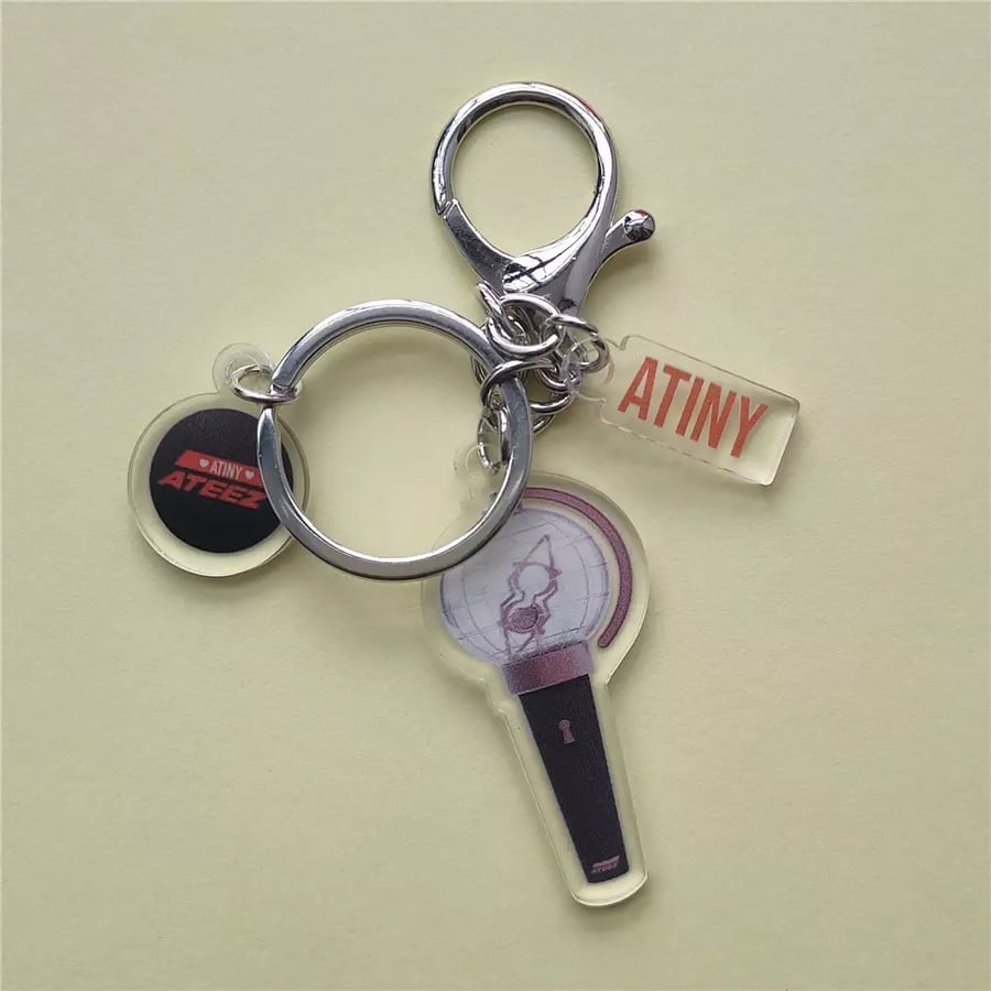 ميدالية ايتيز ATEEZ Keychain