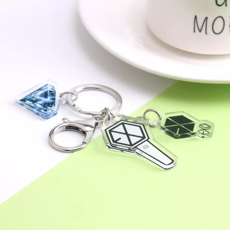 ميدالية اكسو EXO Keychain