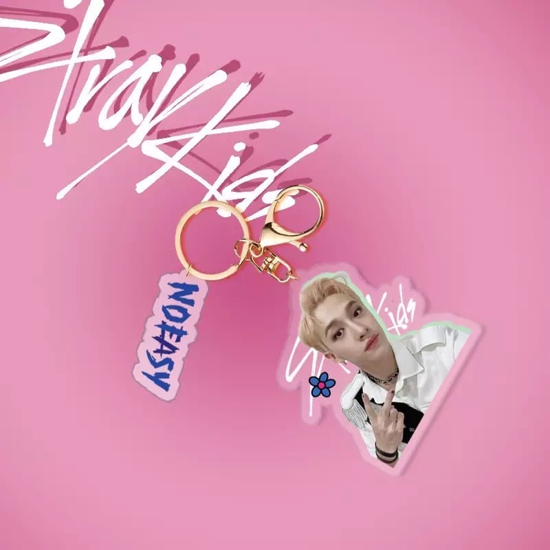 ميداليات ستراي كيدز Stray Kids Keychains