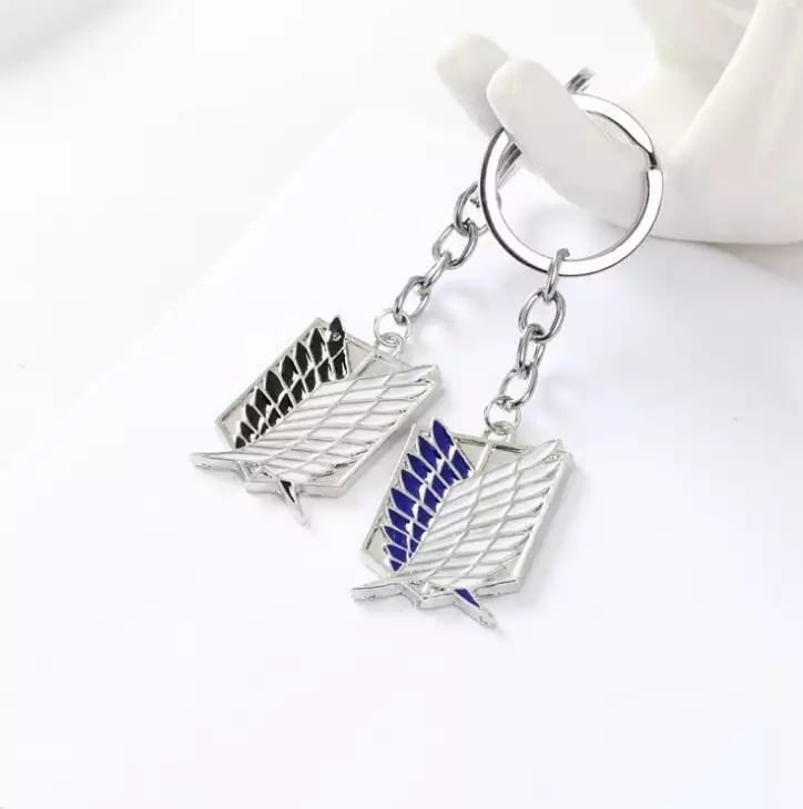 ميدالية هجوم العمالقة Attack On Titan Keychain