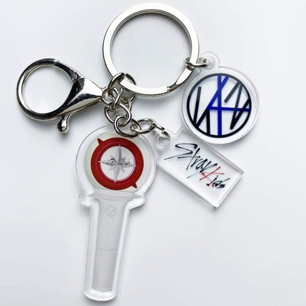 ميدالية ستراي كيدز Stray Kids Keychain