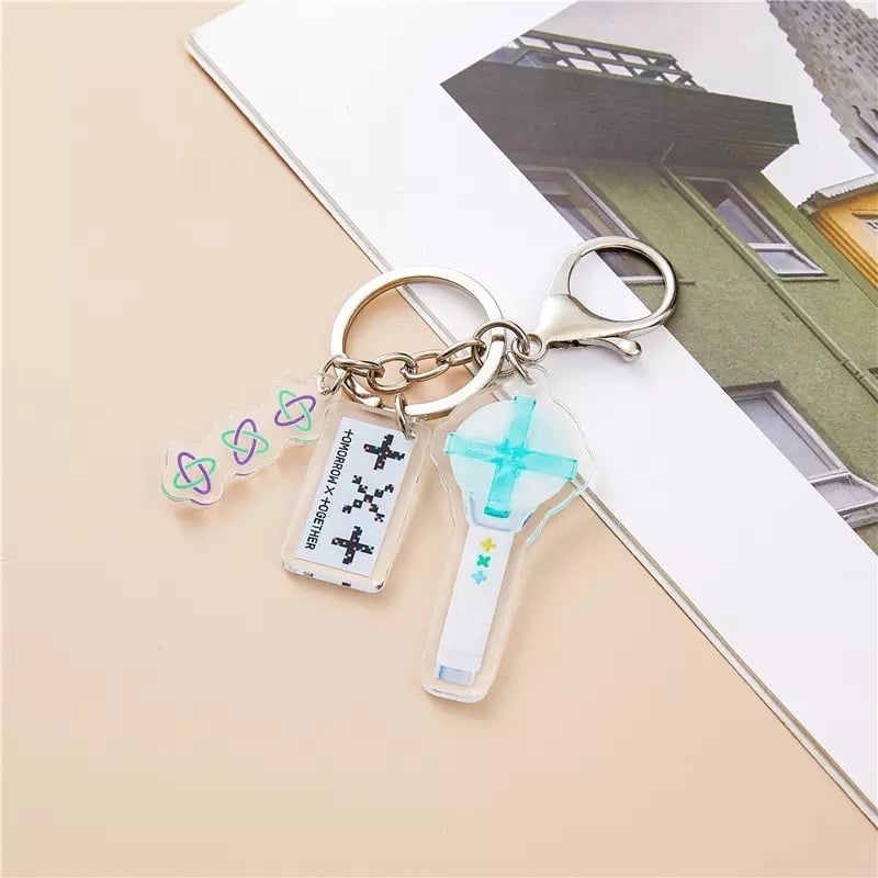 ميدالية تومورو باي توقيذر TXT Keychain